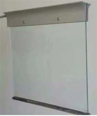 Staklena dimna zavjesa